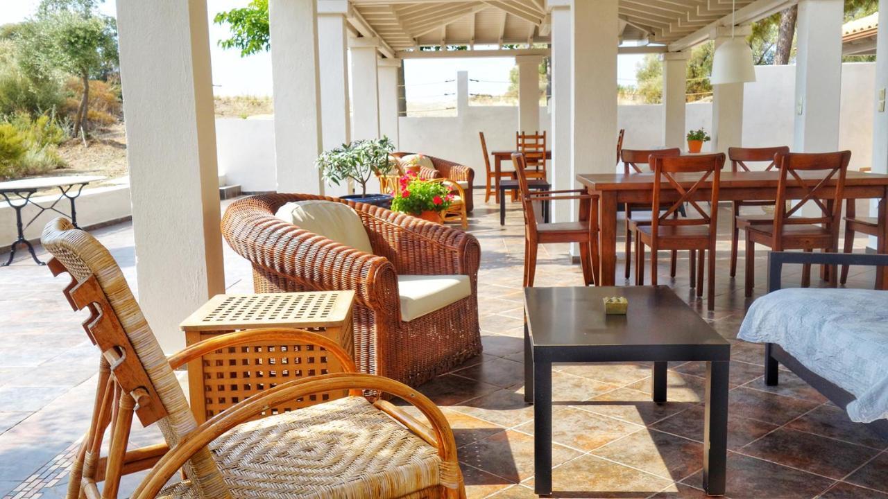 Olive Bay Hilltop Apartments Amoliani Bagian luar foto