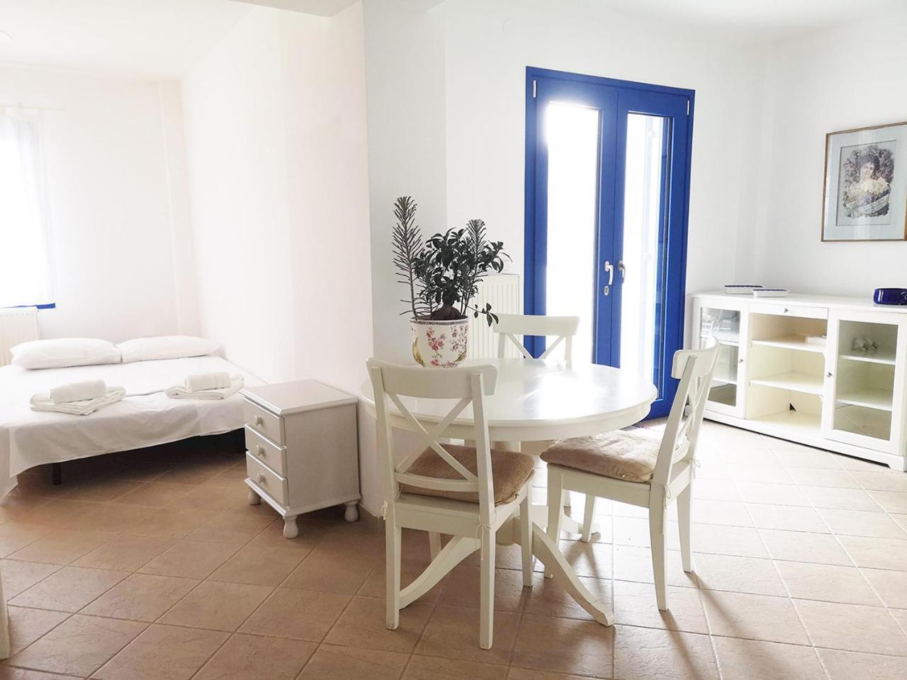 Olive Bay Hilltop Apartments Amoliani Ruang foto